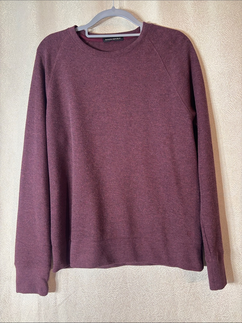 Banana Republic WoMen's Crewneck burgundy Sweater 0279